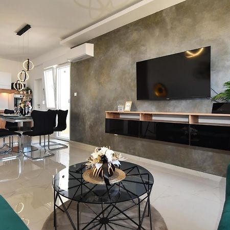 Apartman Nella With Sea Wiew Zadar Eksteriør bilde