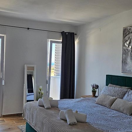 Apartman Nella With Sea Wiew Zadar Eksteriør bilde
